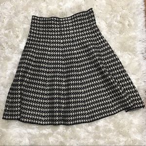 Max Studio Houndstooth Sweater Skirt